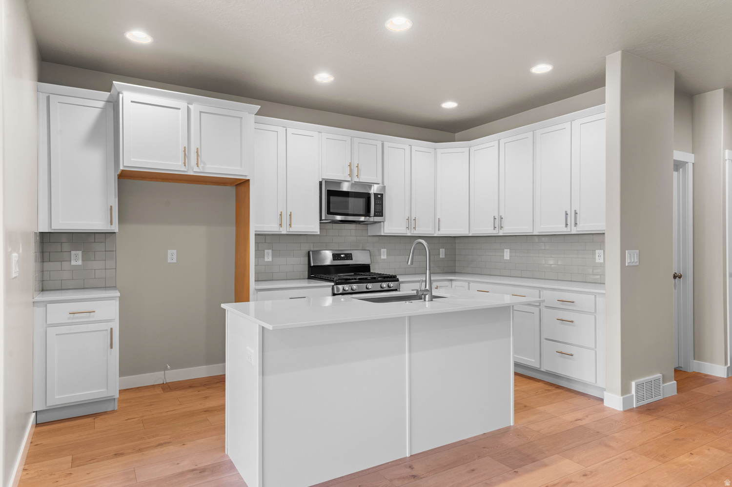 DRY CREEK HIGHLANDS TOWNS 175 - Residential