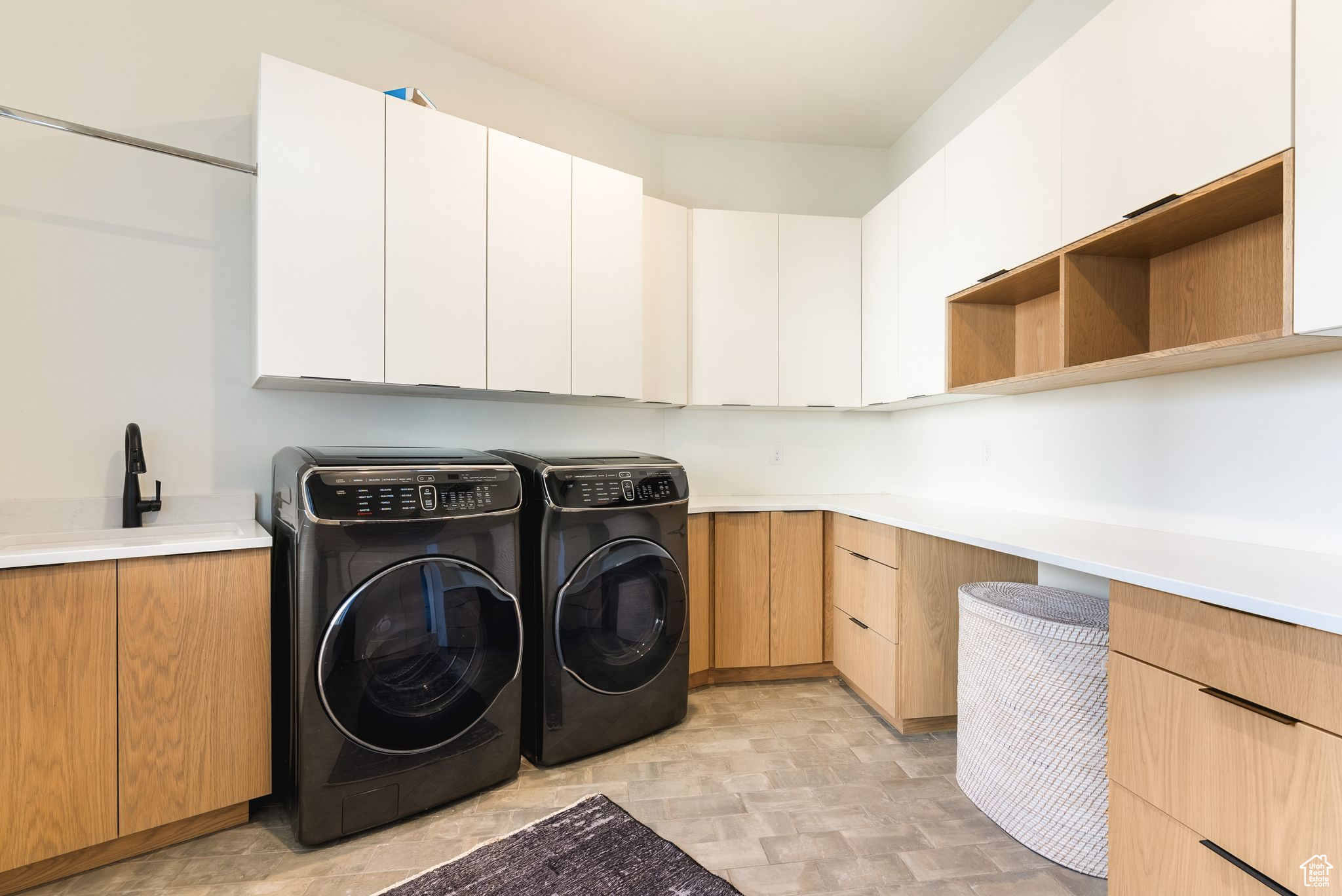 LEDGES OF ST GEORGE PH 6 - Residential