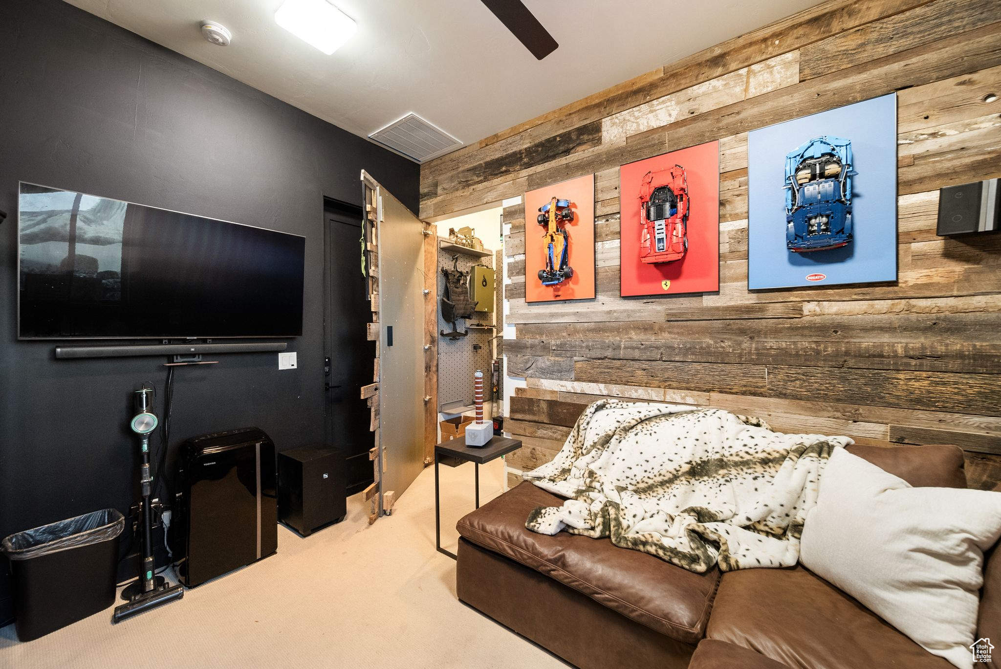LEDGES OF ST GEORGE PH 6 - Residential