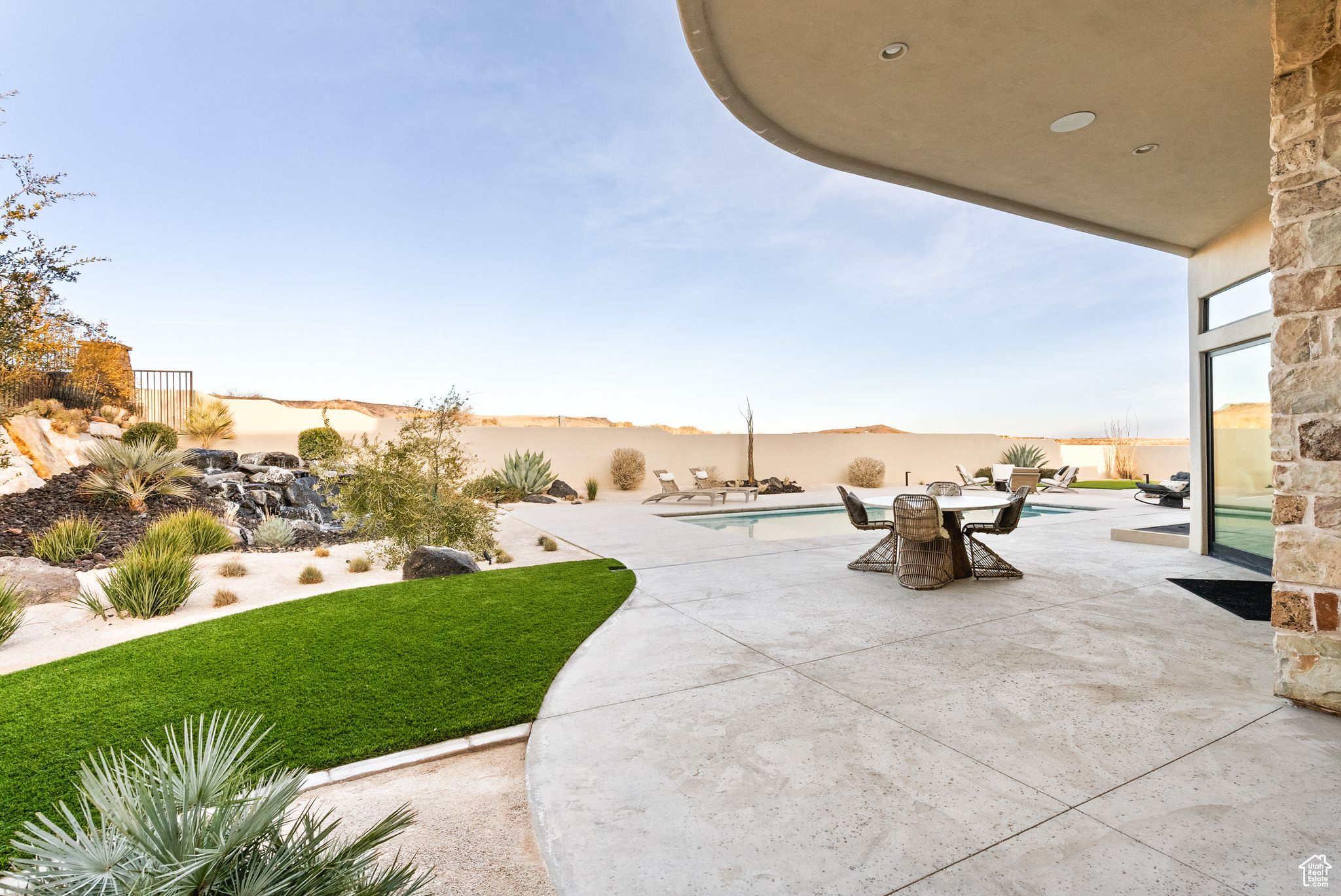 LEDGES OF ST GEORGE PH 6 - Residential