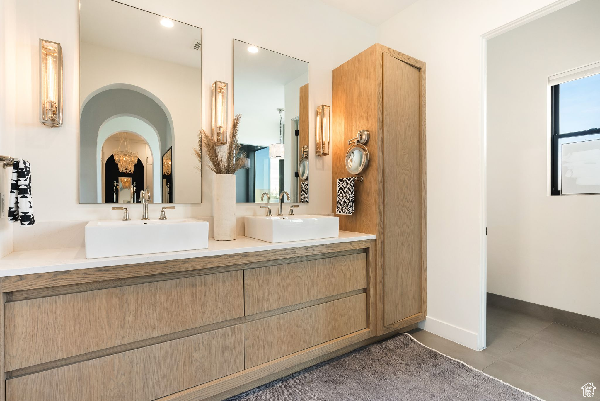 LEDGES OF ST GEORGE PH 6 - Residential