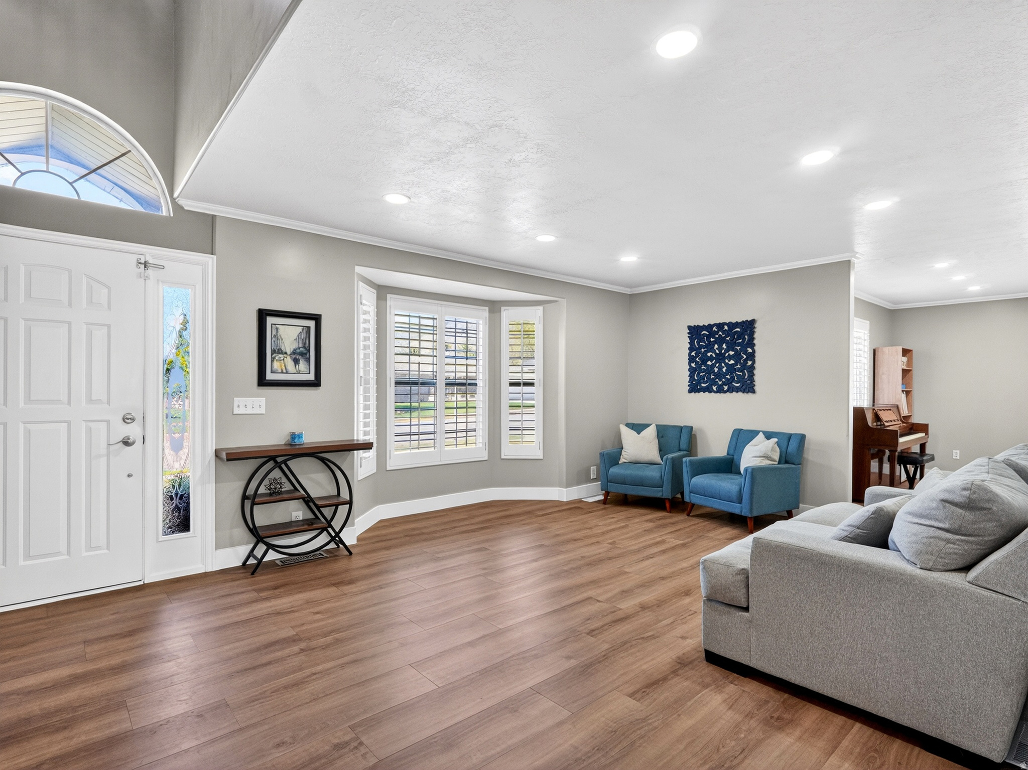 OAKCREST ON MUTTON HOLLOW - Residential
