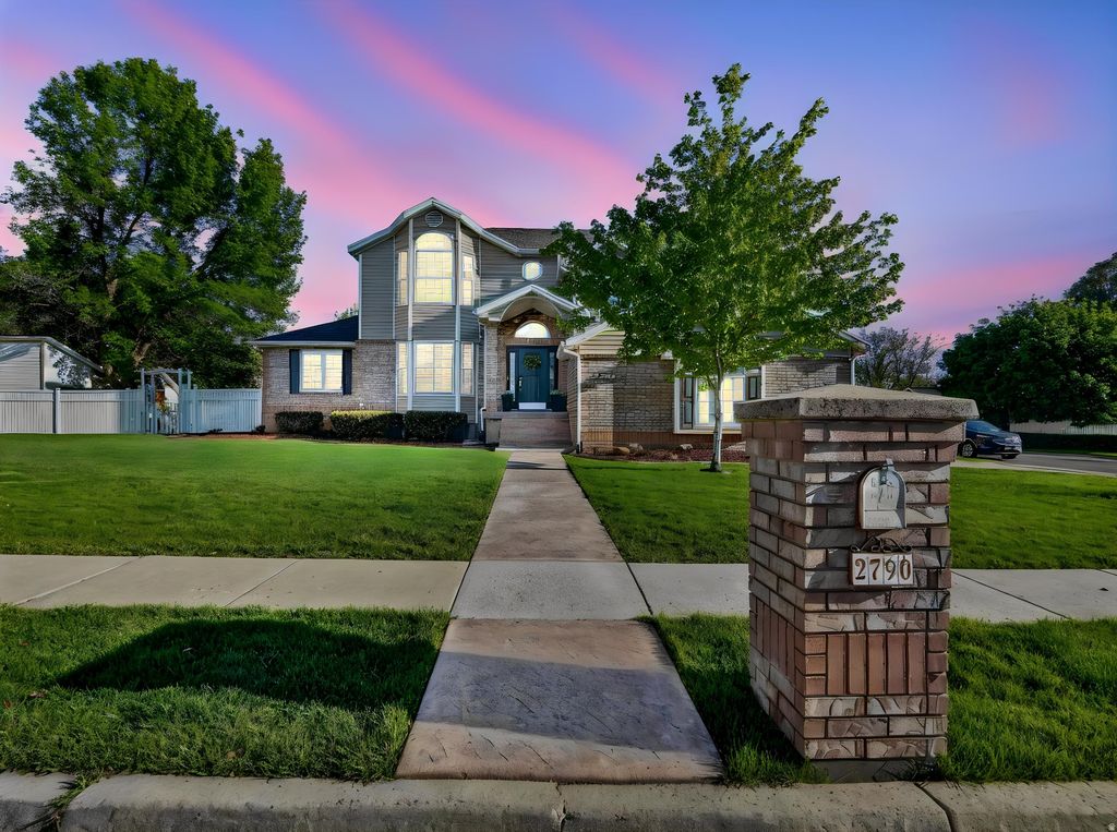 Photo of 2790 E 25 S, Layton, UT 84040 (MLS # 2155967)