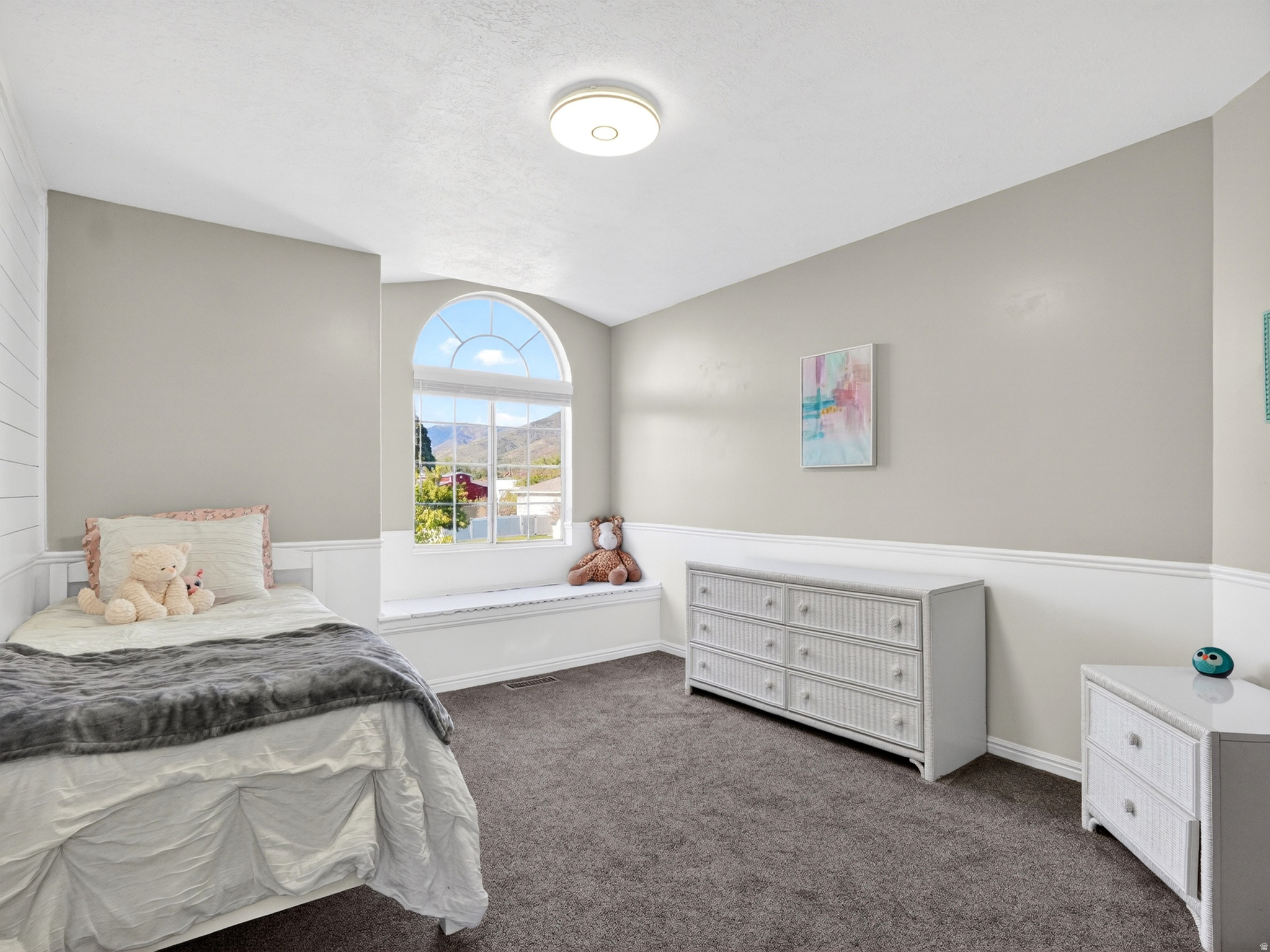 OAKCREST ON MUTTON HOLLOW - Residential