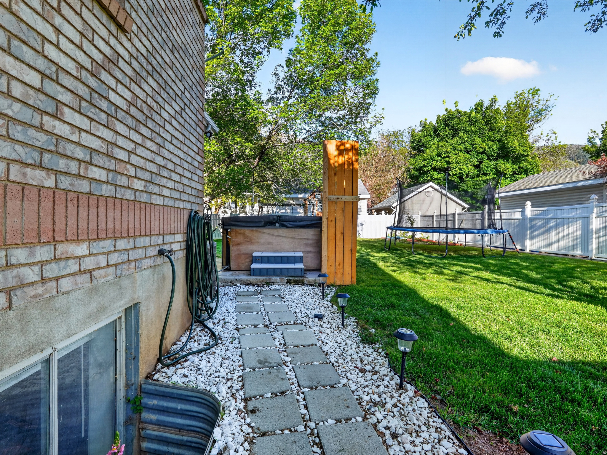 OAKCREST ON MUTTON HOLLOW - Residential