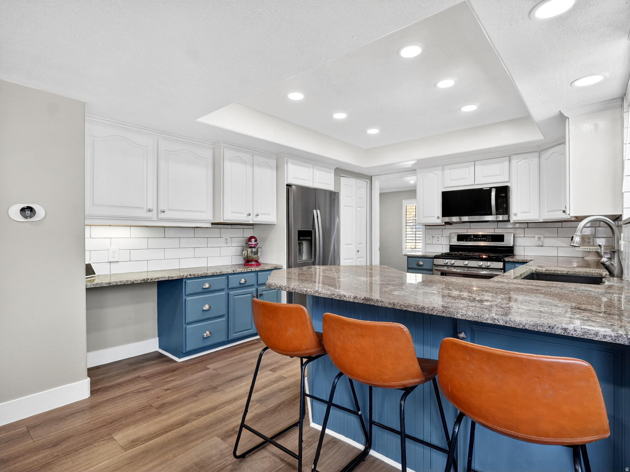 OAKCREST ON MUTTON HOLLOW - Residential