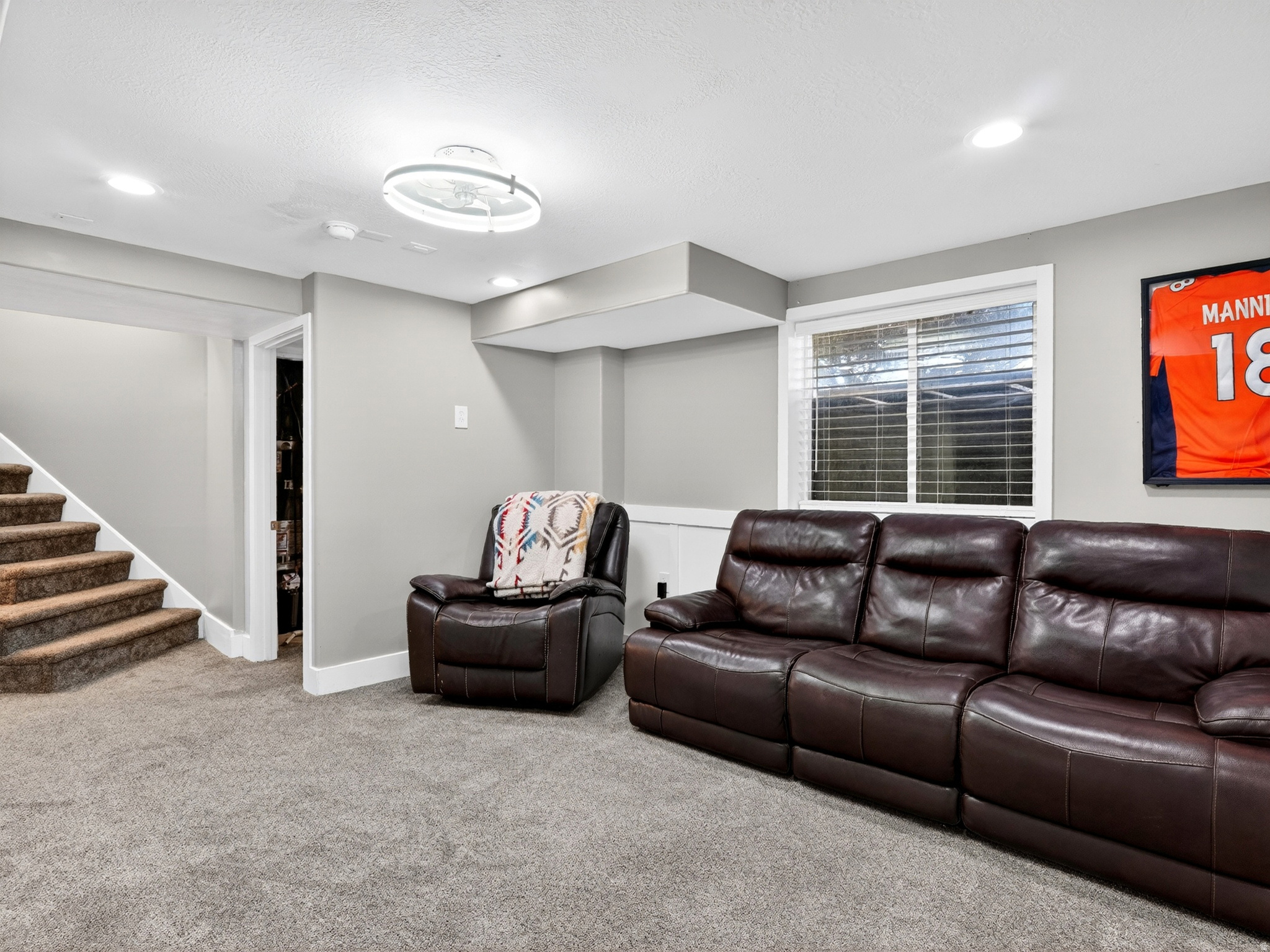 OAKCREST ON MUTTON HOLLOW - Residential