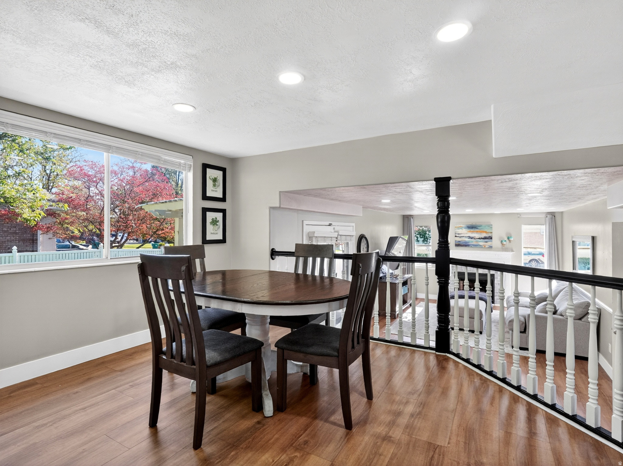 OAKCREST ON MUTTON HOLLOW - Residential