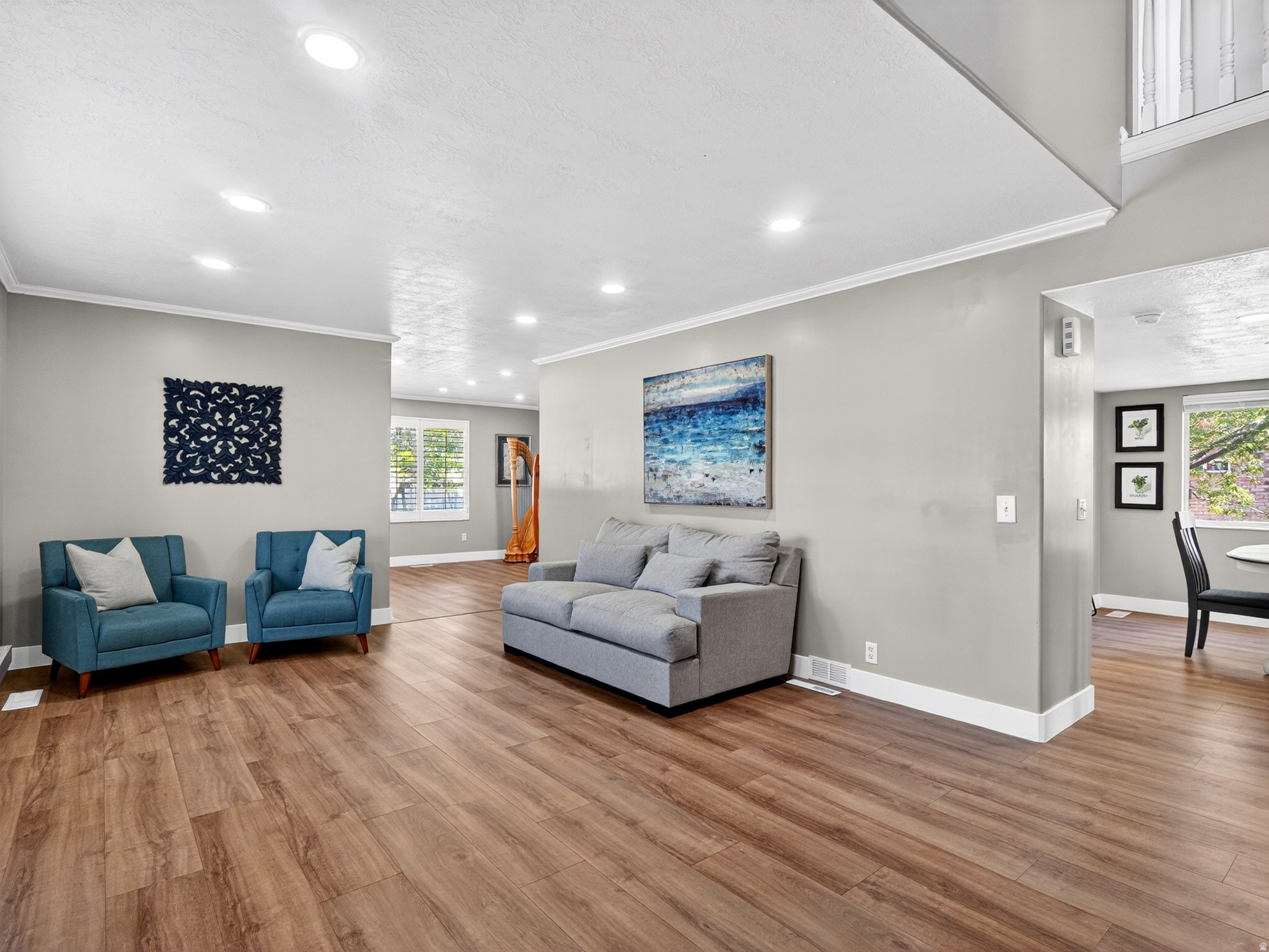 OAKCREST ON MUTTON HOLLOW - Residential