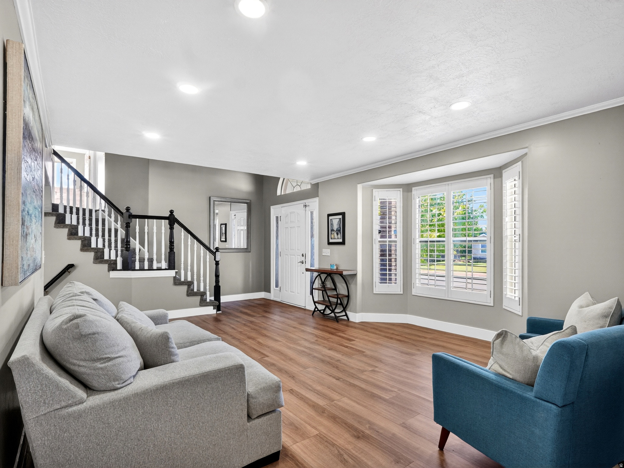 OAKCREST ON MUTTON HOLLOW - Residential