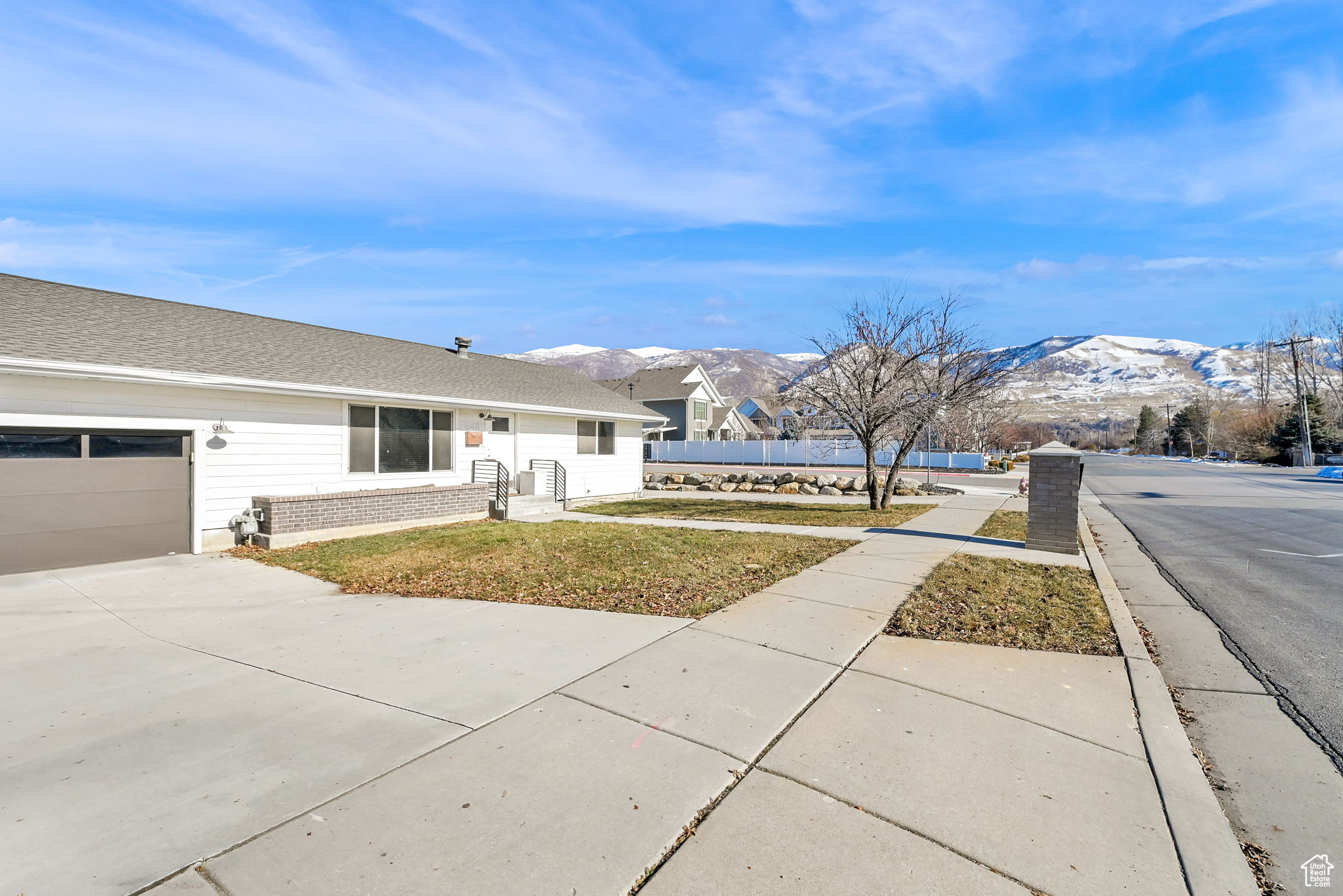 648 W Porter Ln, Centerville, Utah image 2