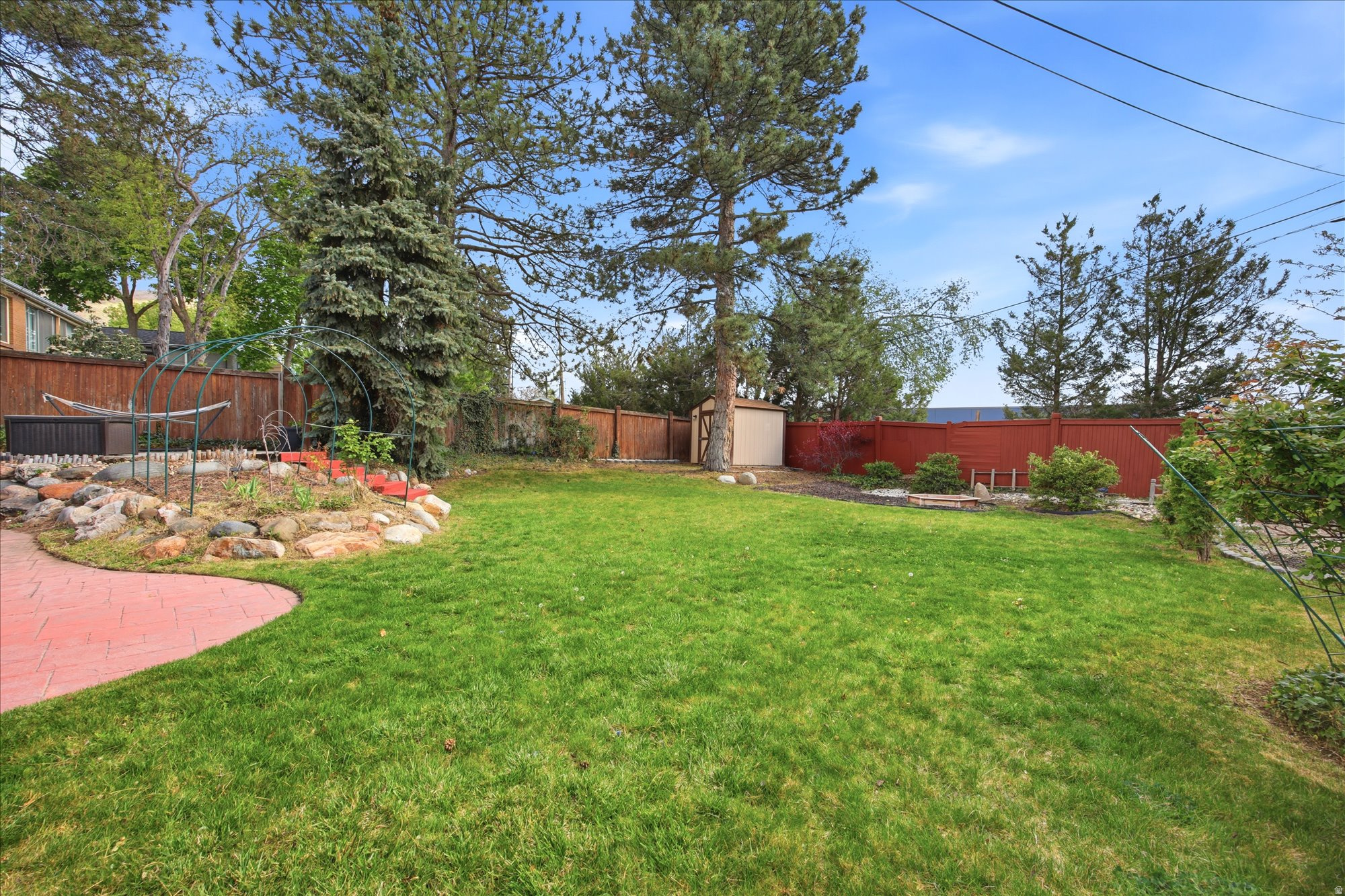 SKYLINE HEIGHTS - Residential