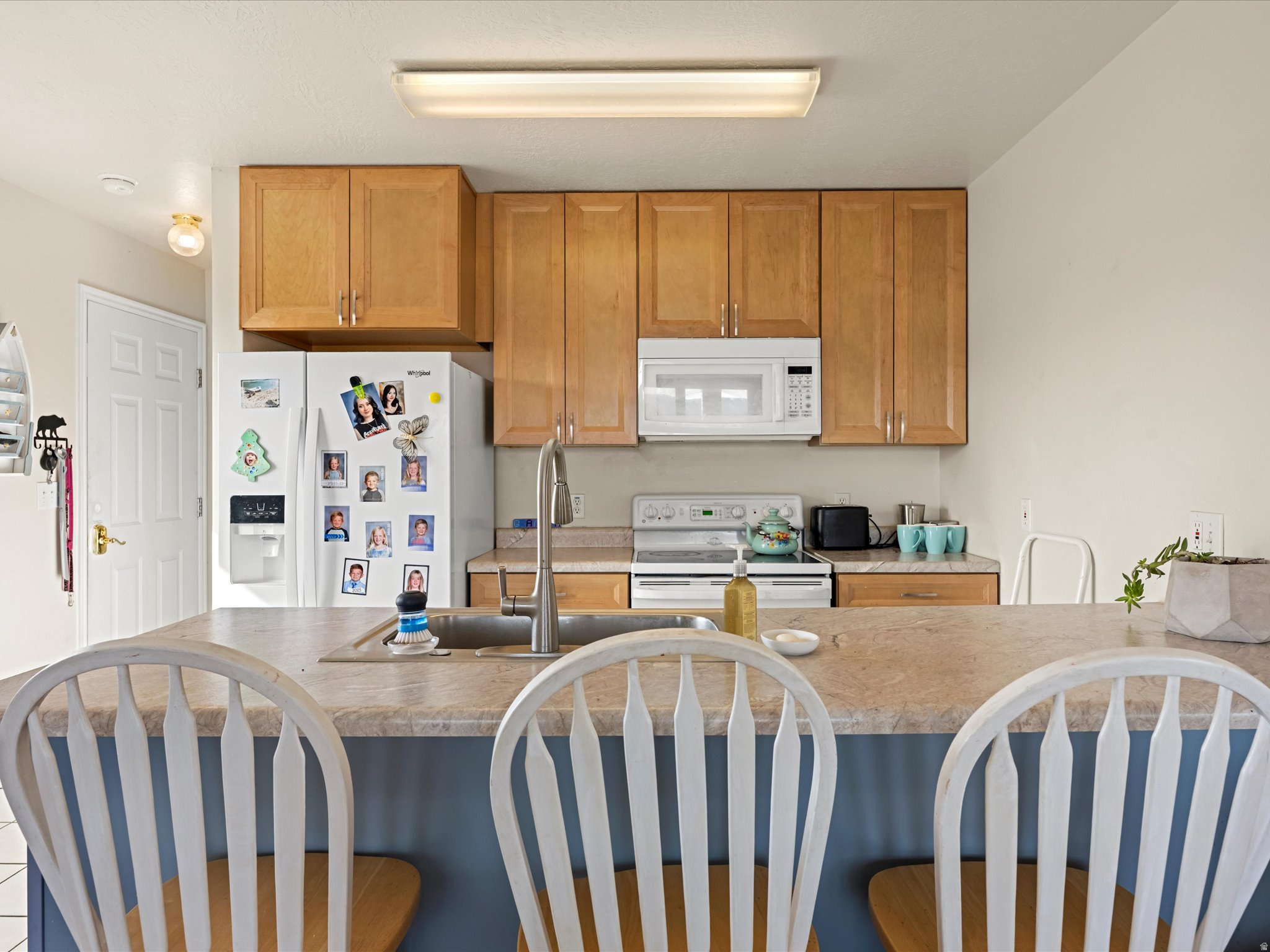 LAKE MEADOW - Residential