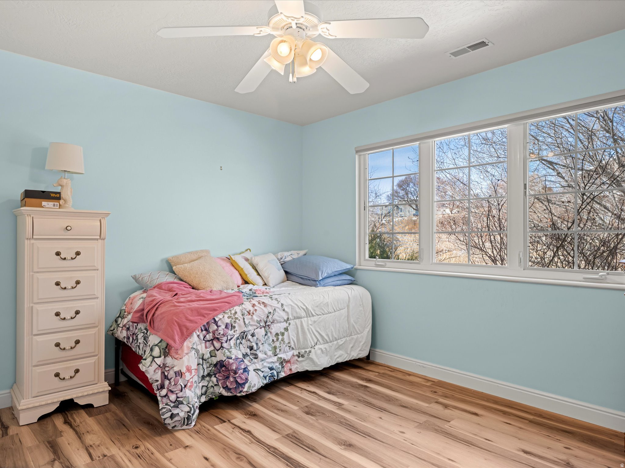 LAKE MEADOW - Residential