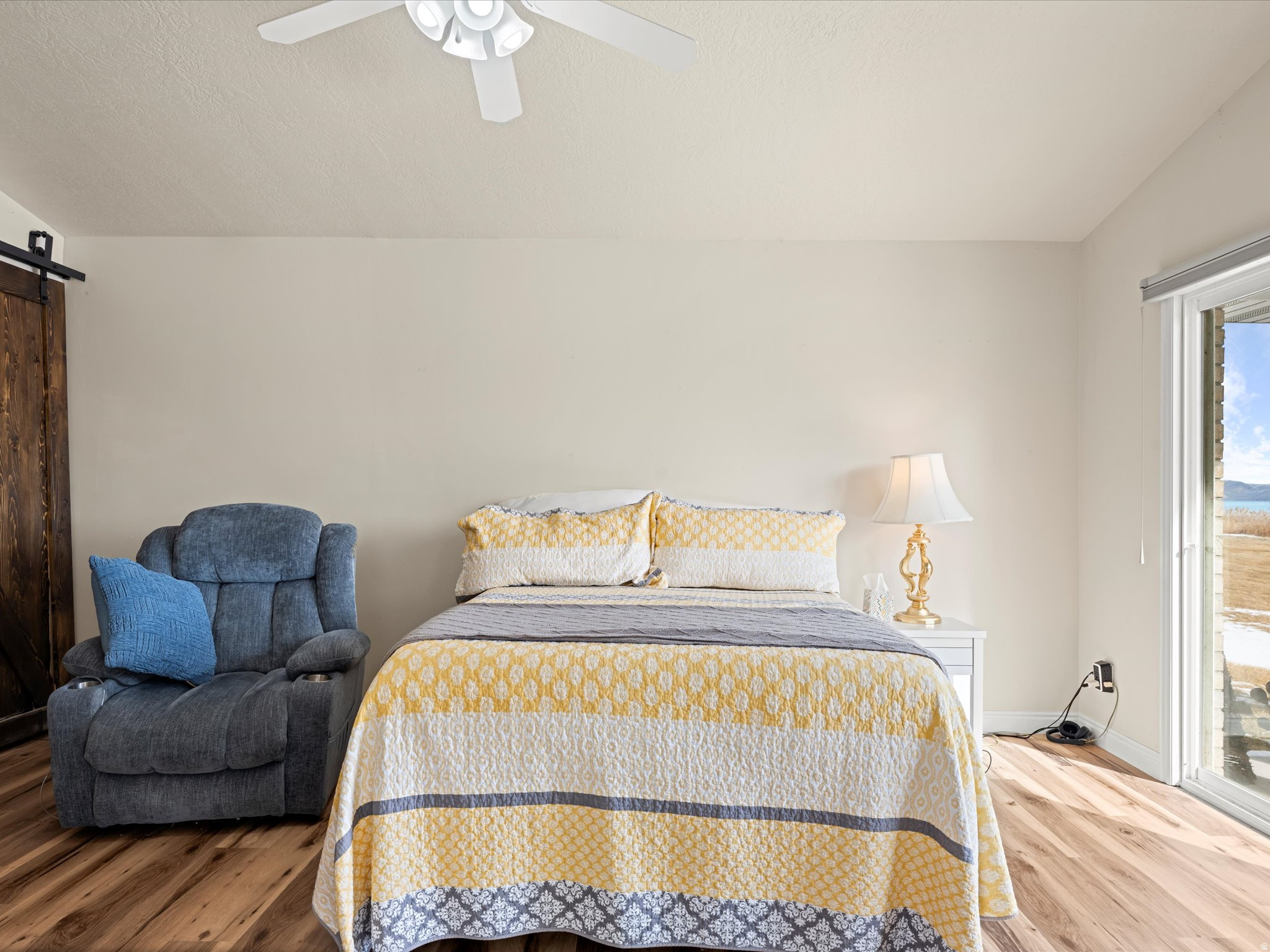 LAKE MEADOW - Residential