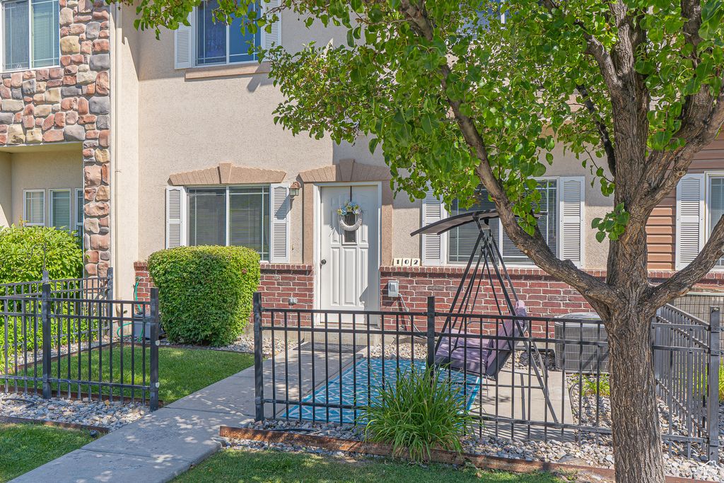 Photo of 514 W 1490 N #102, Logan, UT 84341 (MLS # 2105499)