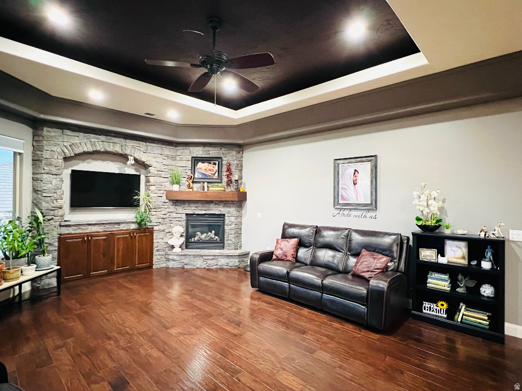 ESCALERA PH 2 - Residential