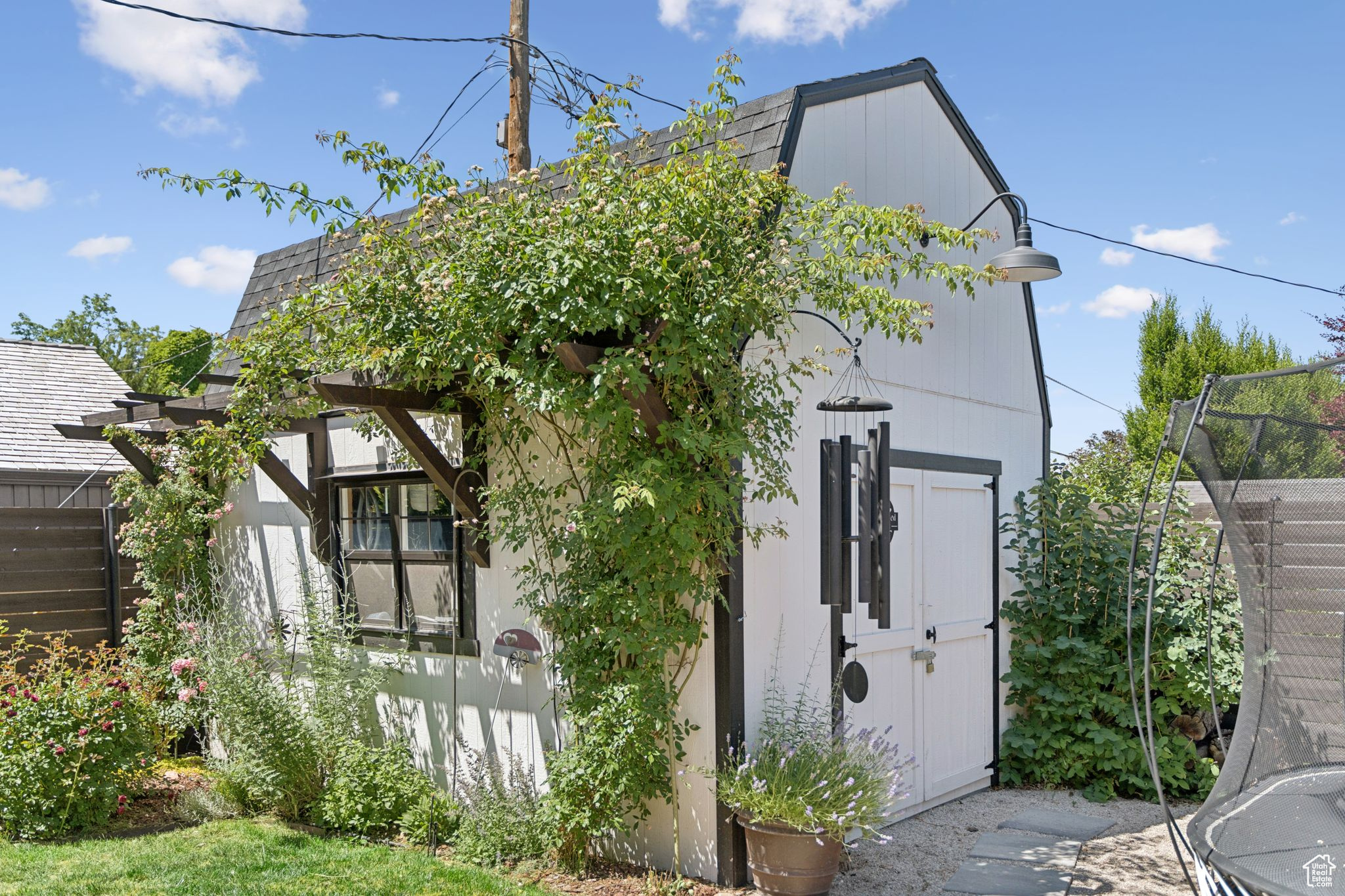 Salt Lake City, Utah 84108, United States, 4 Bedrooms Bedrooms, ,3 BathroomsBathrooms,Residential,Pending,186944