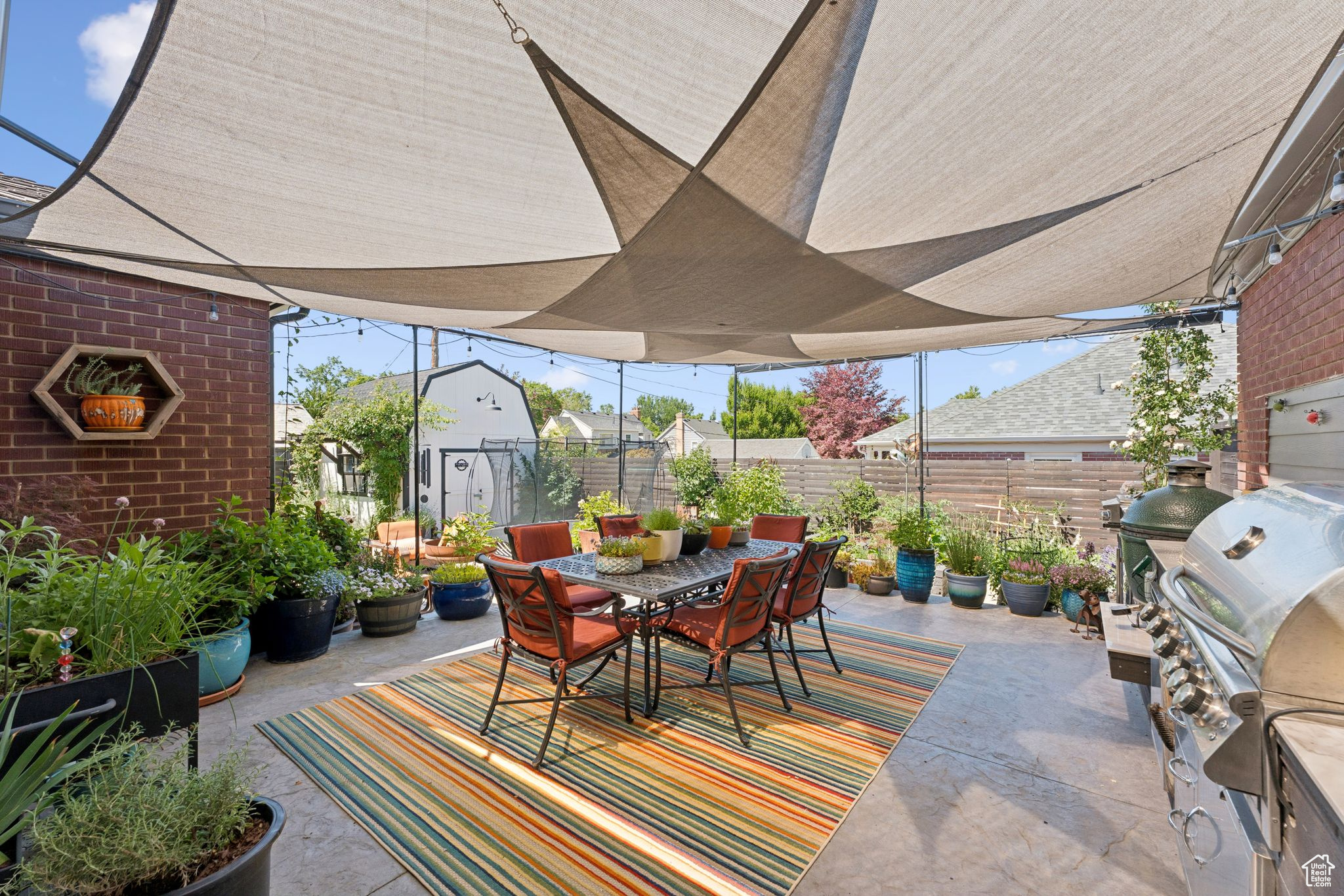 Salt Lake City, Utah 84108, United States, 4 Bedrooms Bedrooms, ,3 BathroomsBathrooms,Residential,Pending,186944