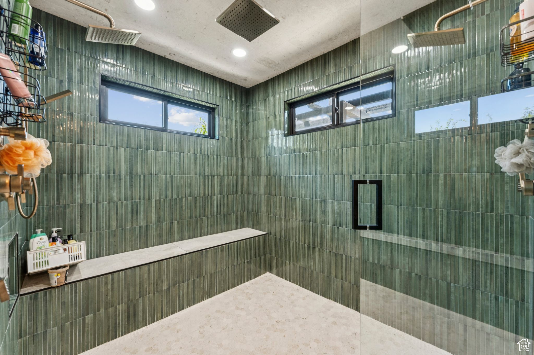 Salt Lake City, Utah 84108, United States, 4 Bedrooms Bedrooms, ,3 BathroomsBathrooms,Residential,Pending,186944