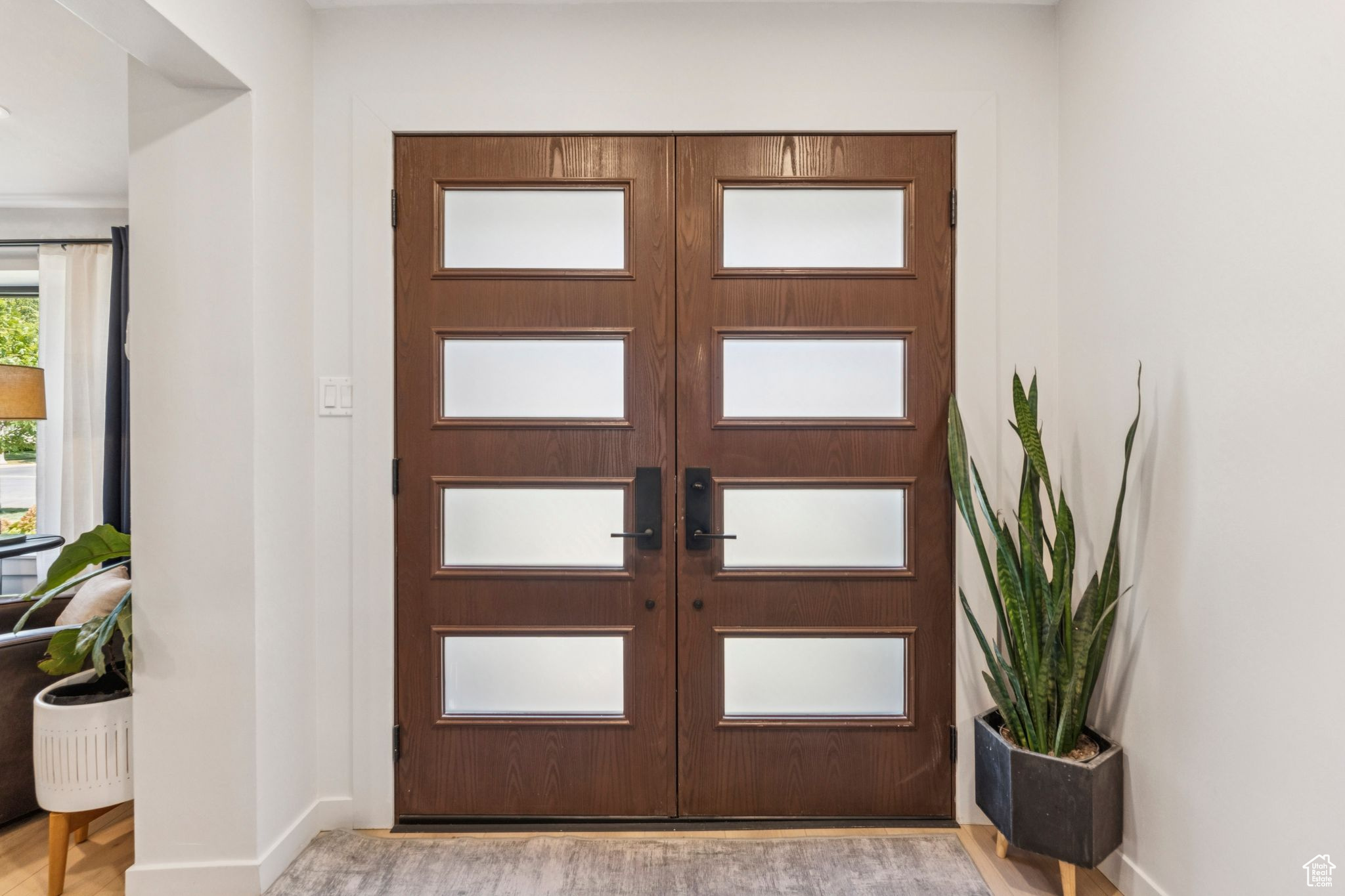 Salt Lake City, Utah 84108, United States, 4 Bedrooms Bedrooms, ,3 BathroomsBathrooms,Residential,Pending,186944