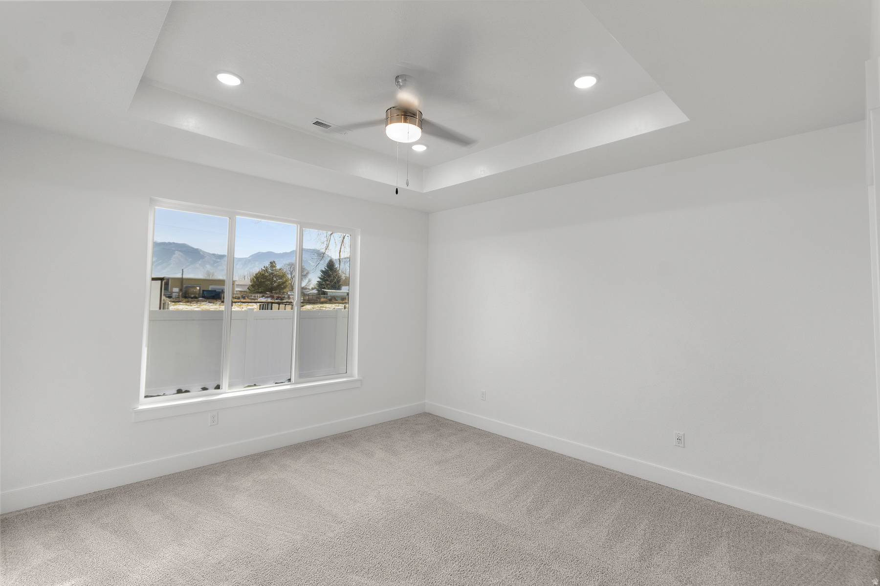 RIVERGATE - Residential
