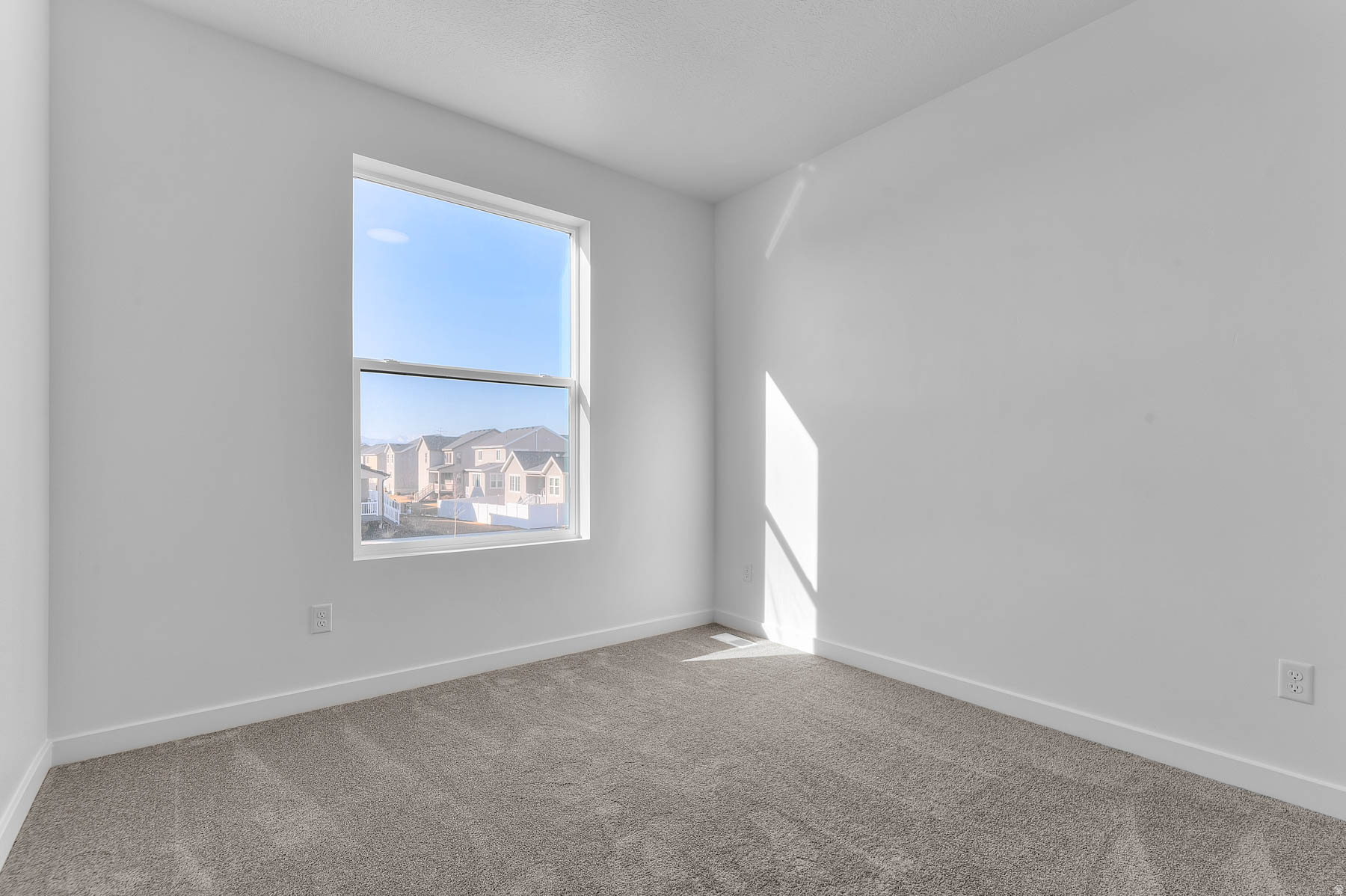 BROADVIEW SHORES COTTAGE 801 - Residential