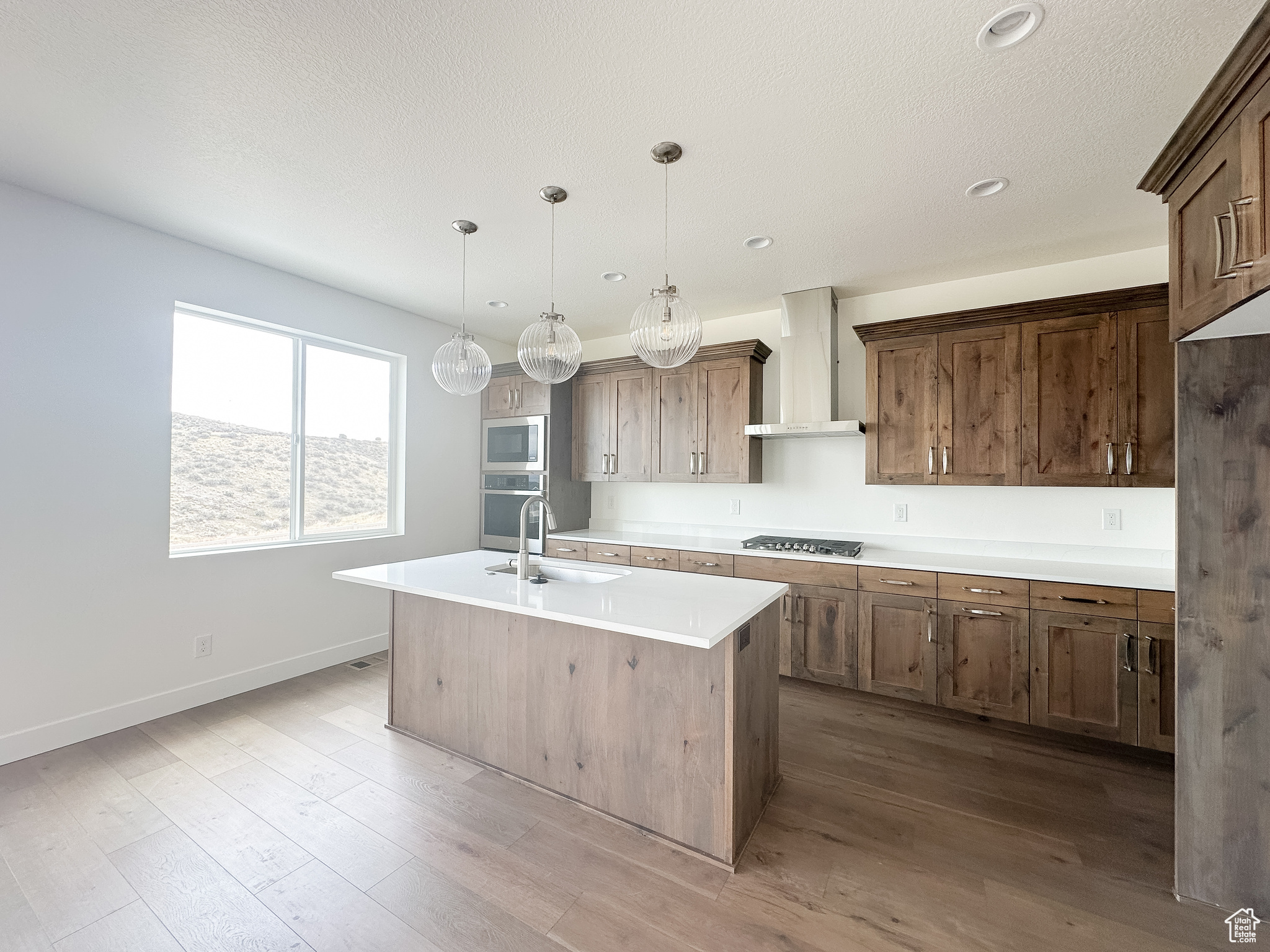 SARATOGA HILLS - Residential