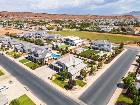 Tiny photo for 2252 E FIELDSTONE CIR, Saint George, UT 84790 (MLS # 2173681)