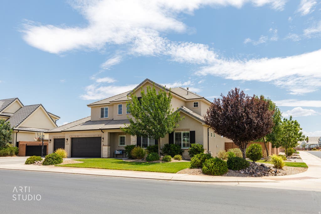 Photo of 2252 E FIELDSTONE CIR, Saint George, UT 84790 (MLS # 2173681)