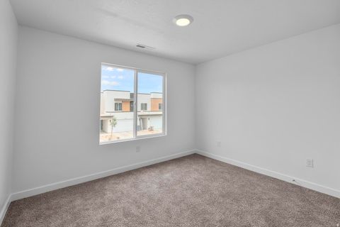 Tiny photo for 2133 S WOLVERINE WAY #2440, Washington, UT 84780 (MLS # 2162333)