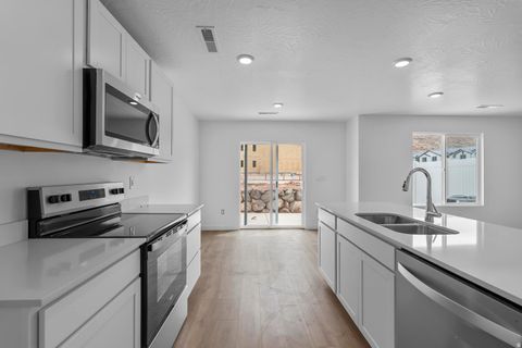 Tiny photo for 2133 S WOLVERINE WAY #2440, Washington, UT 84780 (MLS # 2162333)