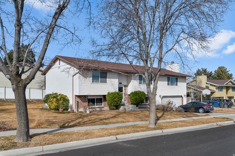 Tiny photo for 4502 W WOODGROVE DR, West Valley City, UT 84120 (MLS # 2140527)