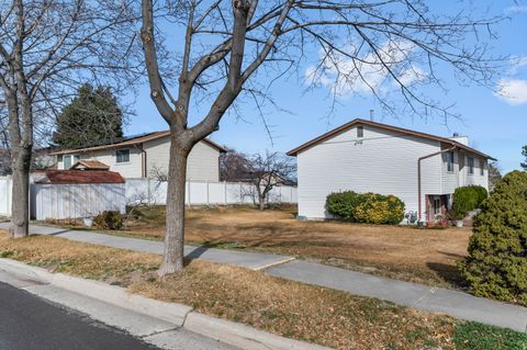 Tiny photo for 4502 W WOODGROVE DR, West Valley City, UT 84120 (MLS # 2140527)