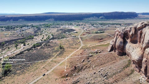 Photo of 550 N COTTONWOOD WASH RD, Bluff, UT 84512 (MLS # 2191921)