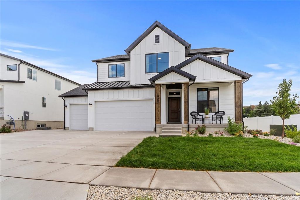Photo of 5209 S PARAMOUNT DR #327, Riverdale, UT 84405 (MLS # 2167748)