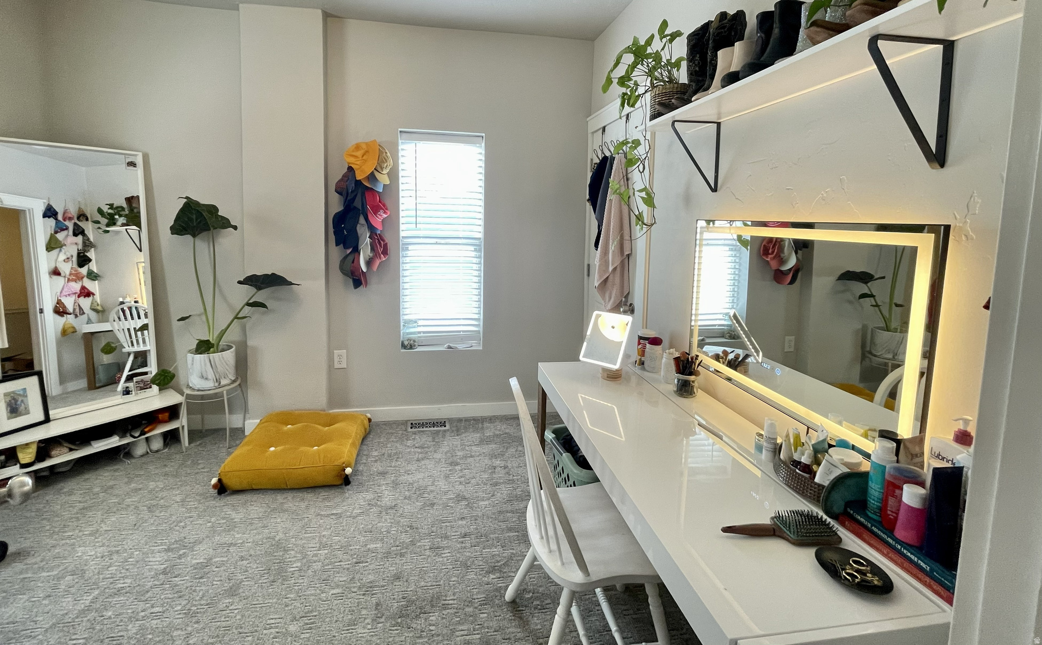 WALKERS SUB - Residential Income