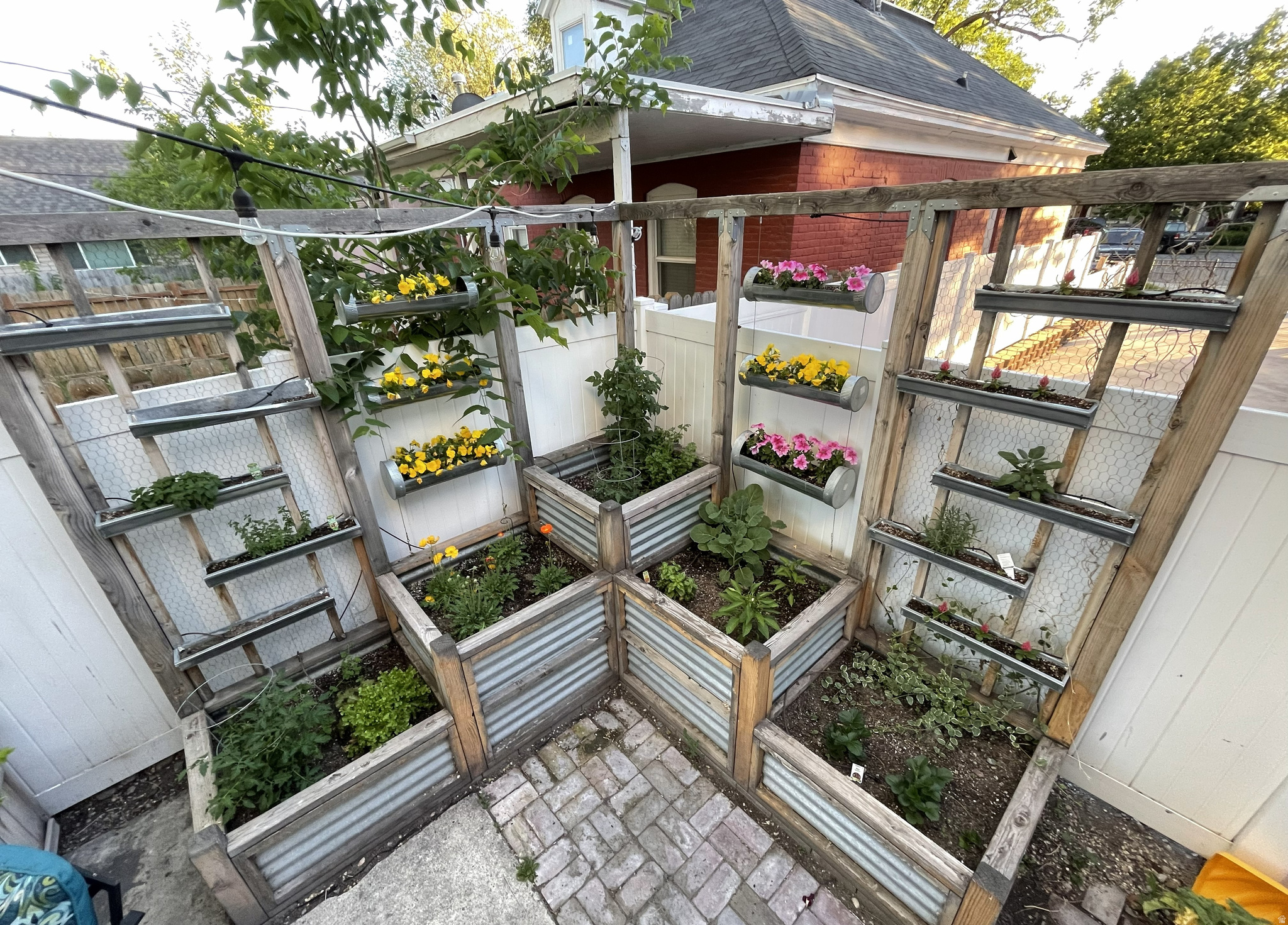 WALKERS SUB - Residential Income