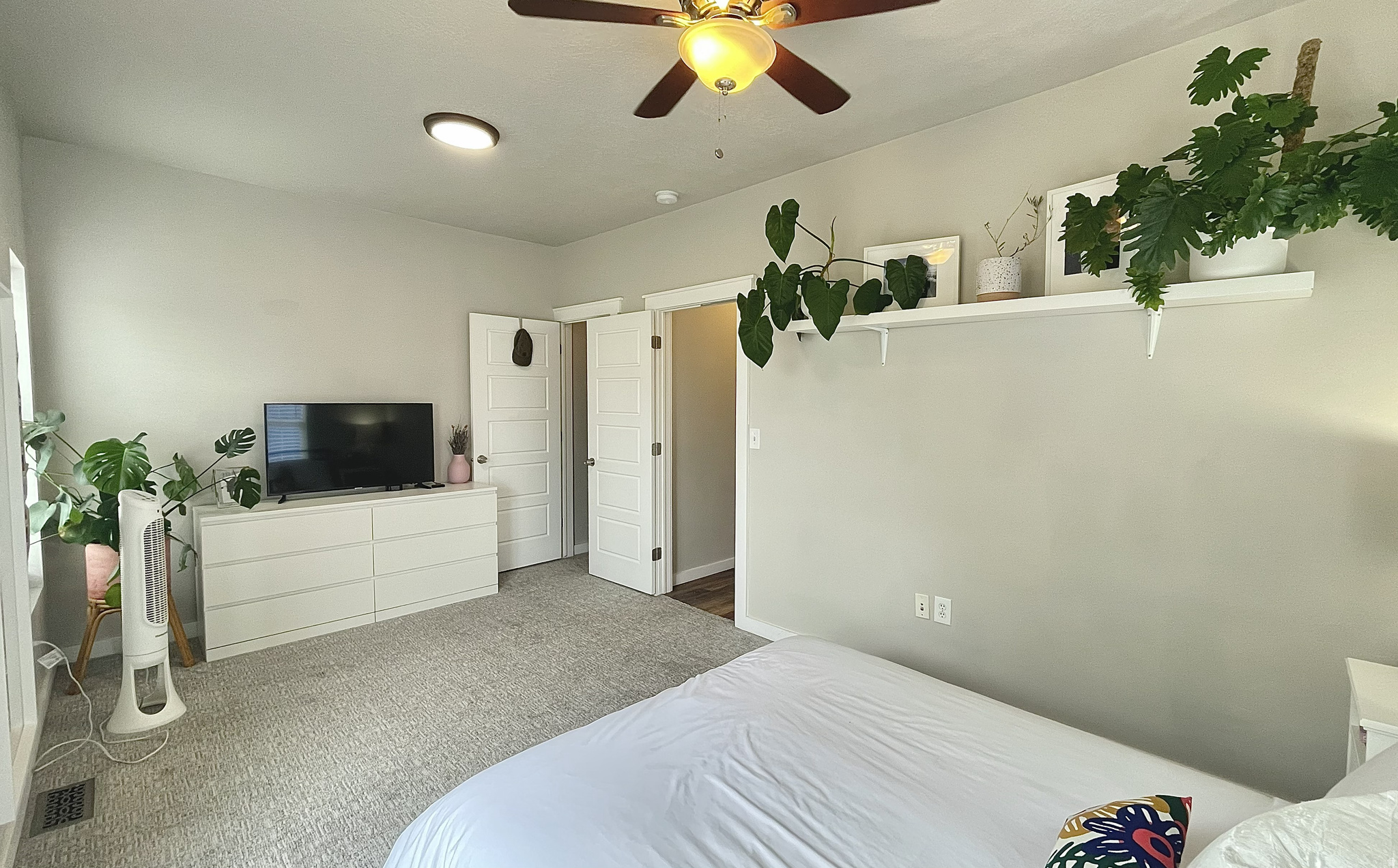 WALKERS SUB - Residential Income