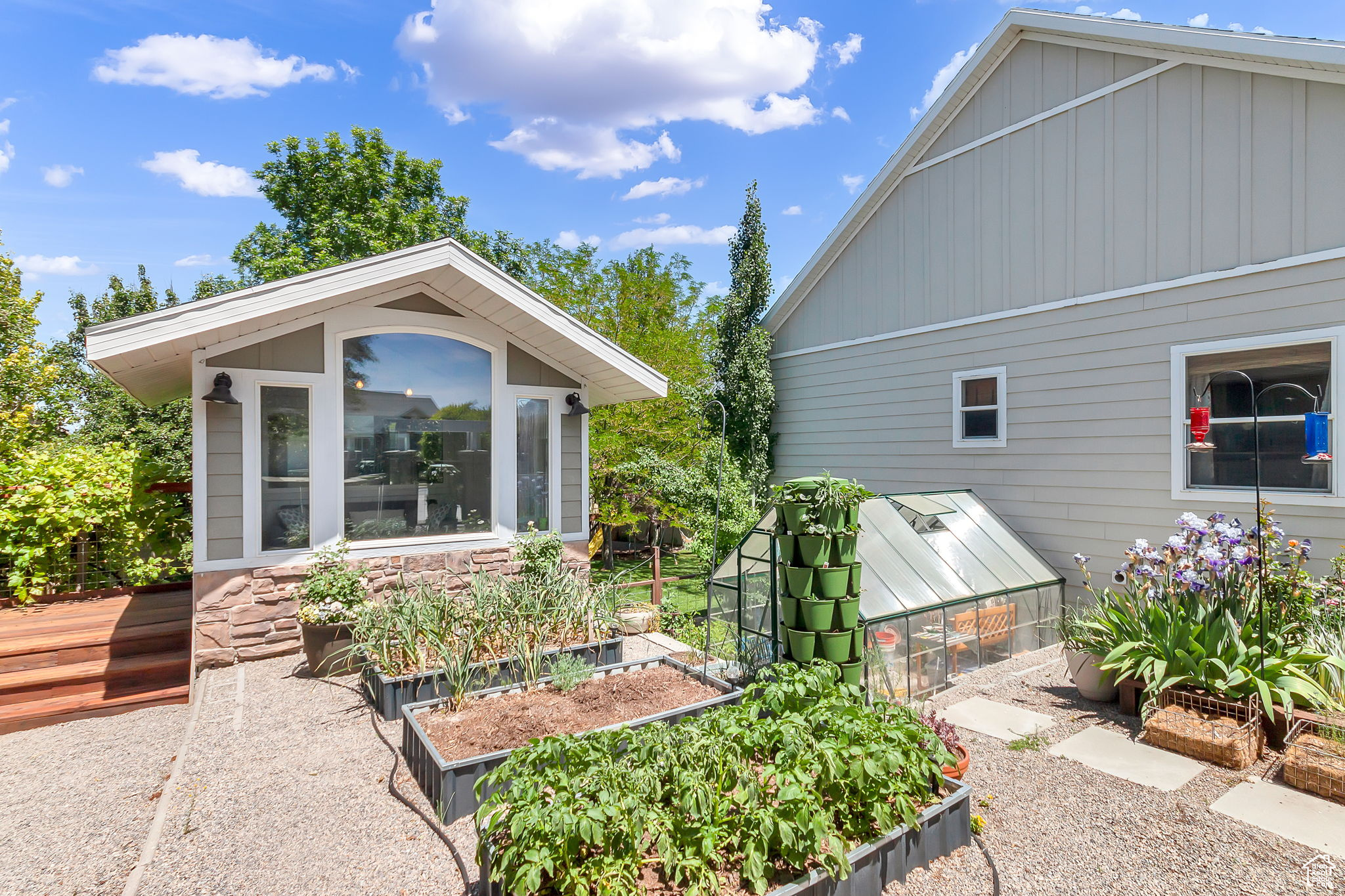 RIDGE - Residential