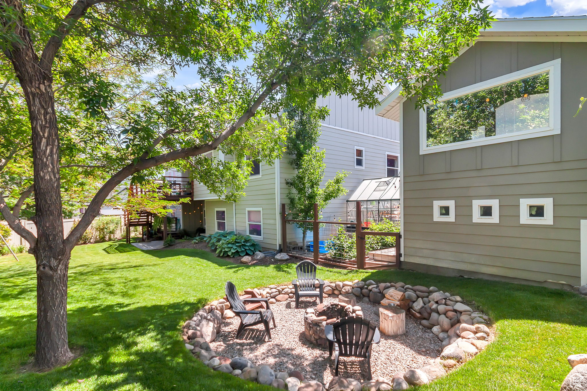 RIDGE - Residential