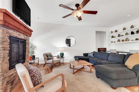 Tiny photo for 1346 RIDGEWAY RD, Santaquin, UT 84655 (MLS # 2090696)
