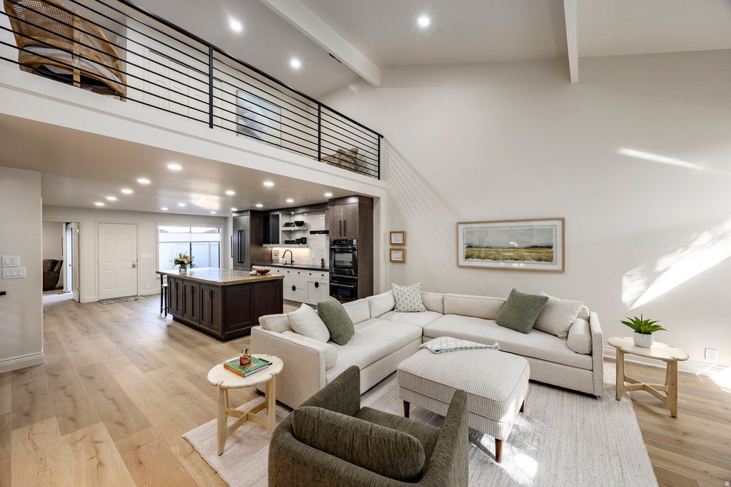 Photo of 1706 E 6485 S, Salt Lake City, UT 84121 (MLS # 2143820)