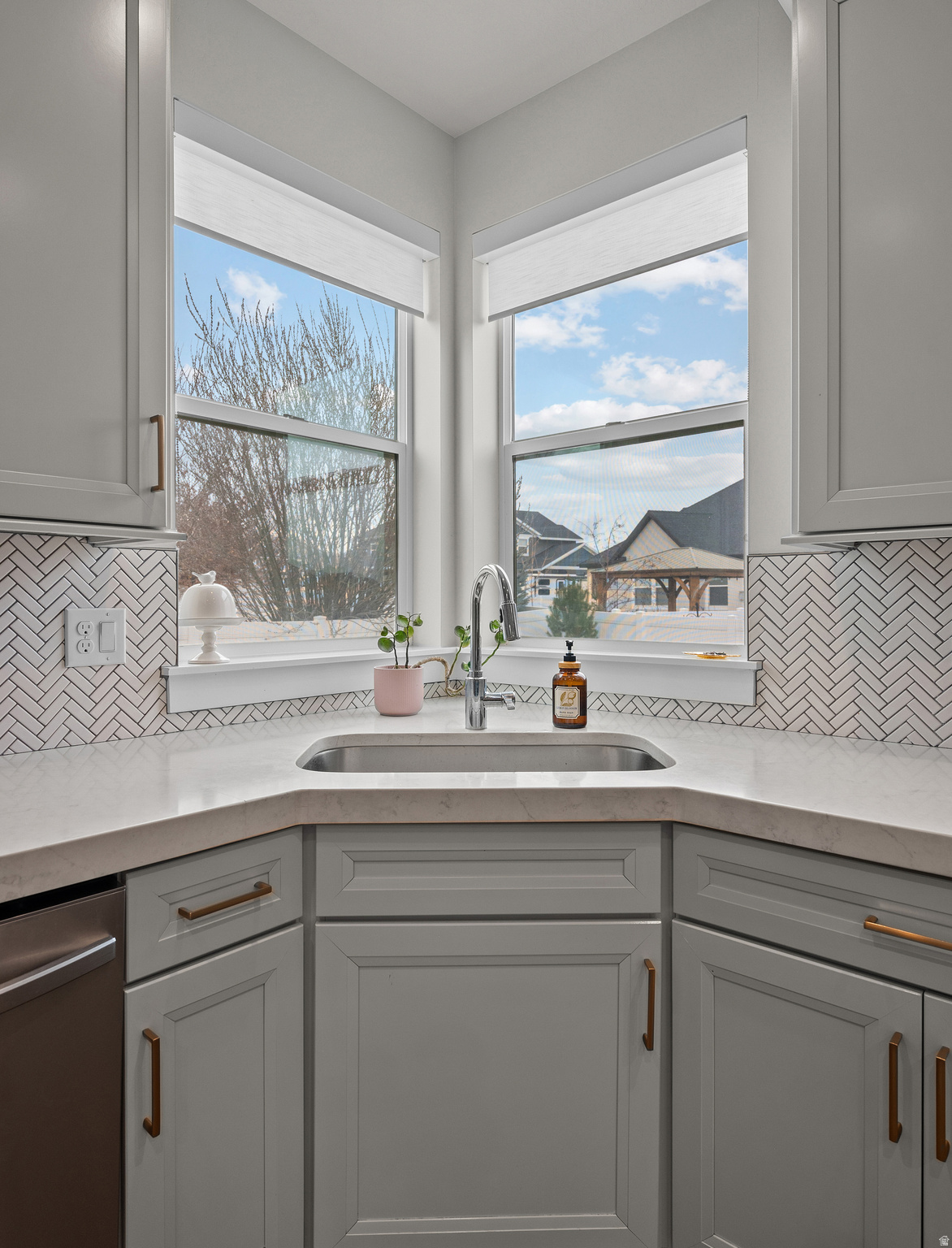 JUNIPER - Residential