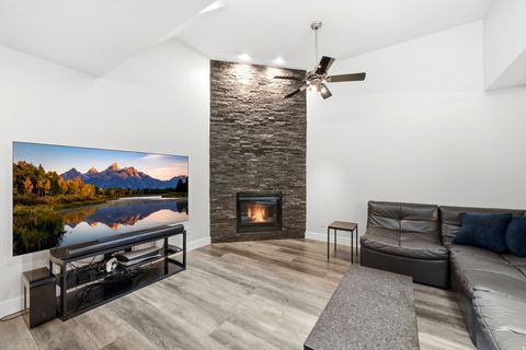 Condo For Sale - 2233 S 500 #104<br/> Salt Lake City, UT 84106