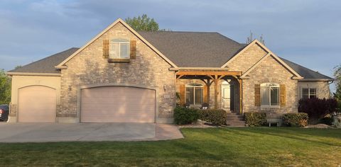 Photo of 10313 N 6800 W, Highland, UT 84003 (MLS # 2152361)