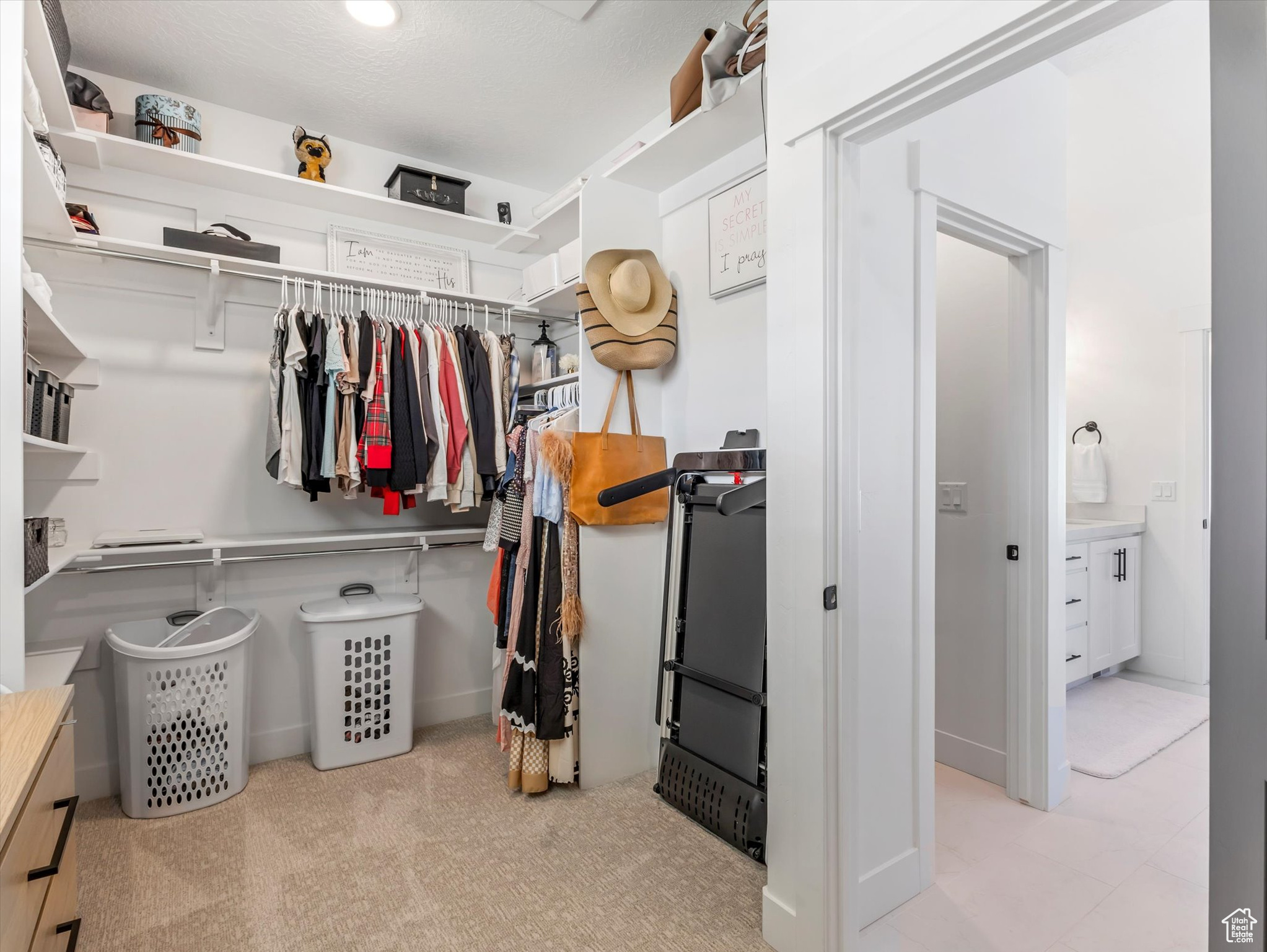 CLOVER RIDGE - Residential