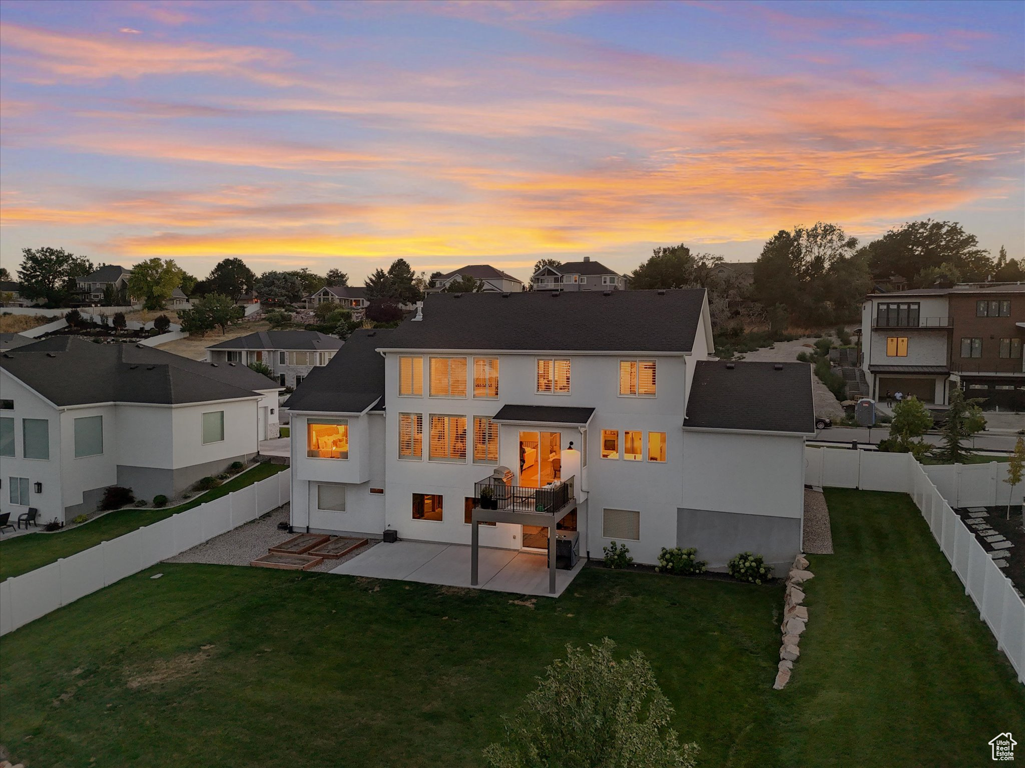 CLOVER RIDGE - Residential