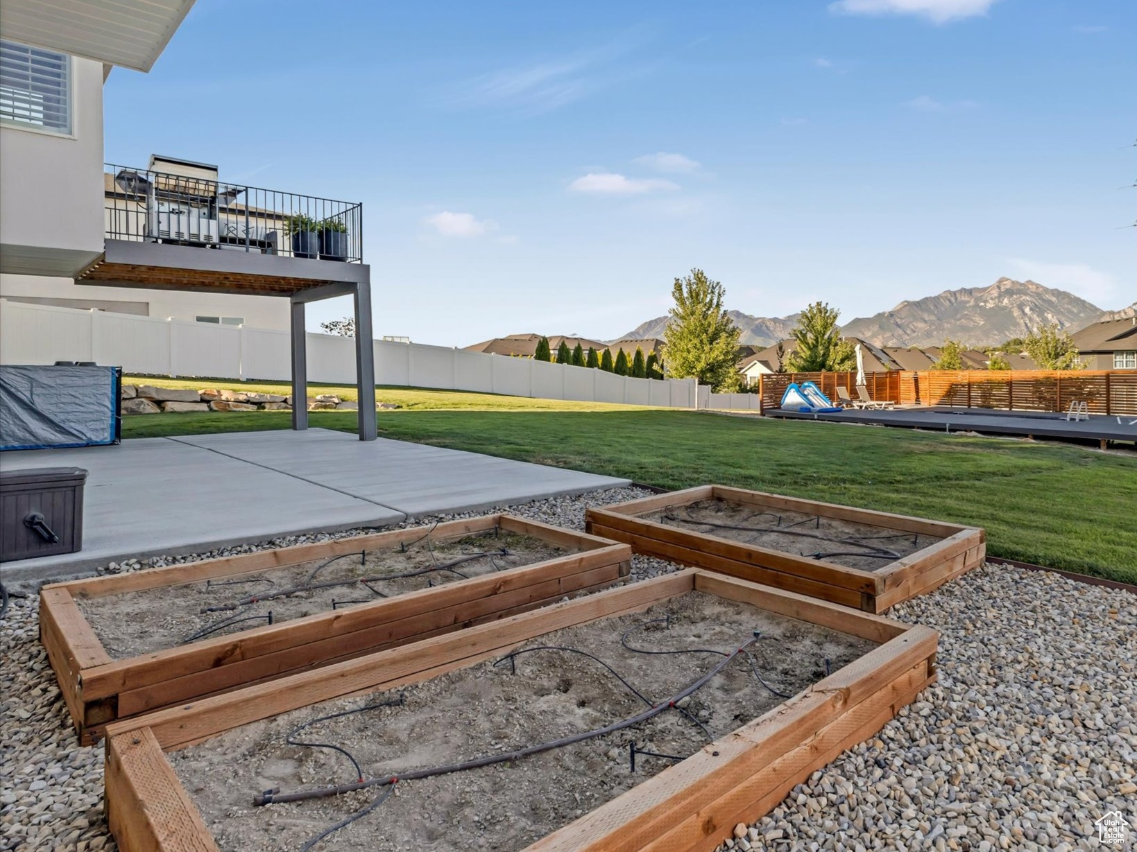 CLOVER RIDGE - Residential