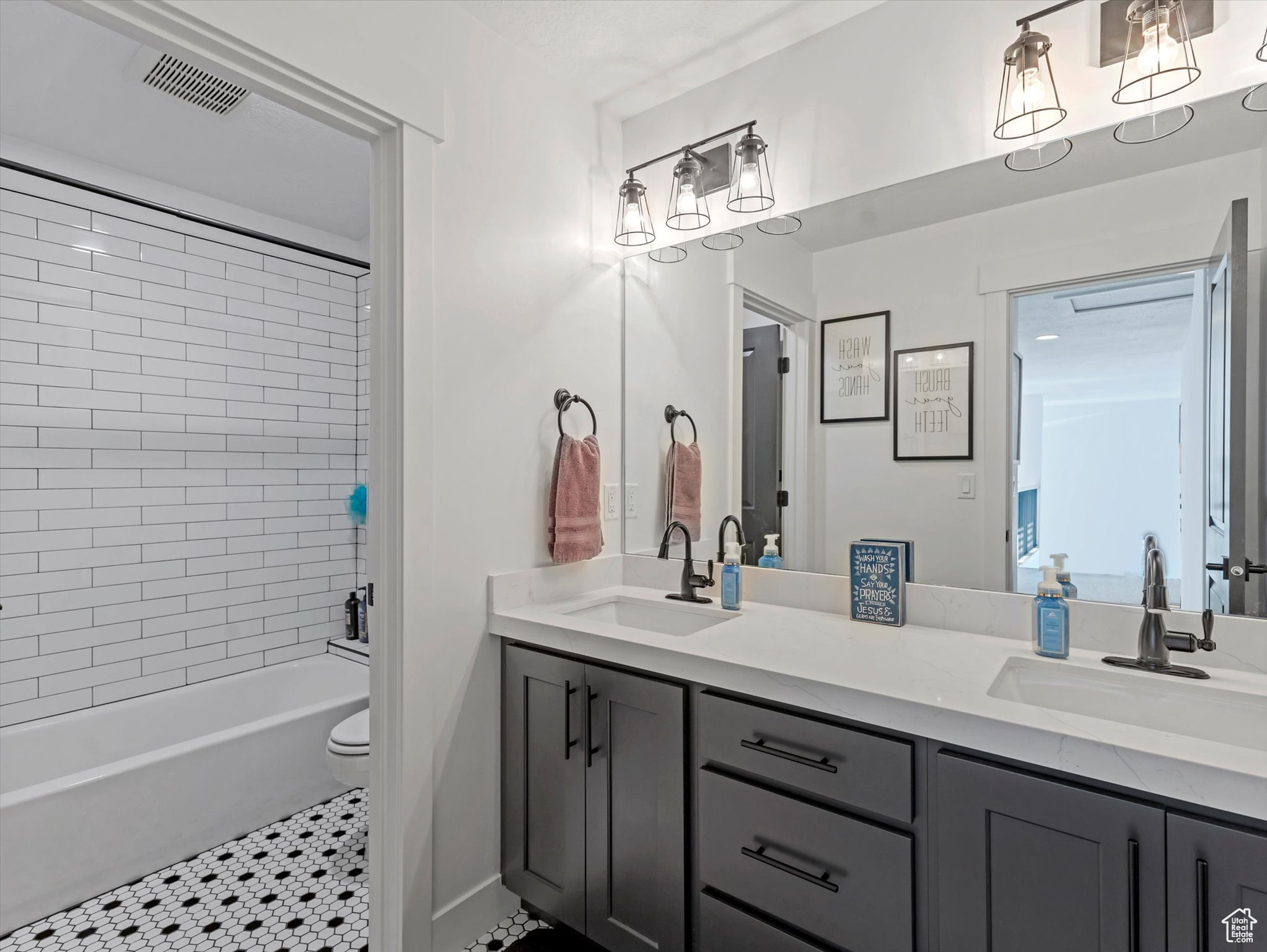 CLOVER RIDGE - Residential